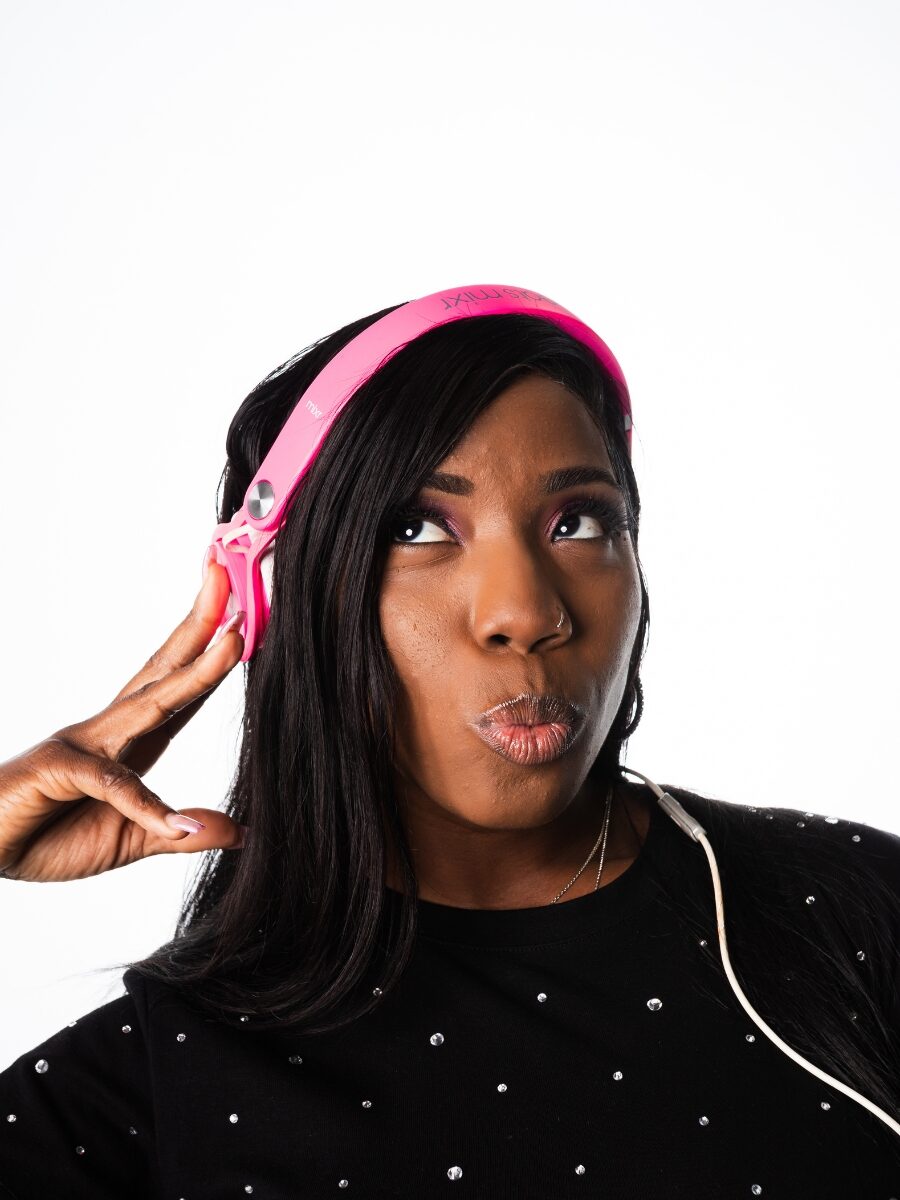 DJ ReRe — international open-format wedding & event DJ